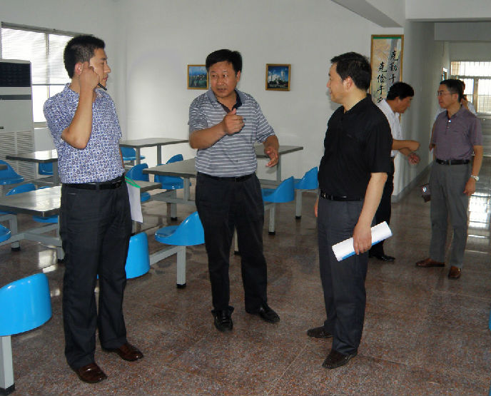 P8310524-1.jpg