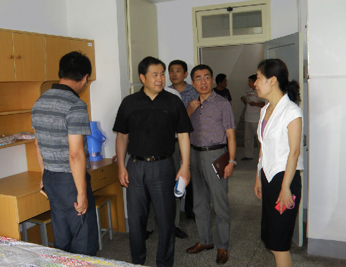 P8310517-1.jpg